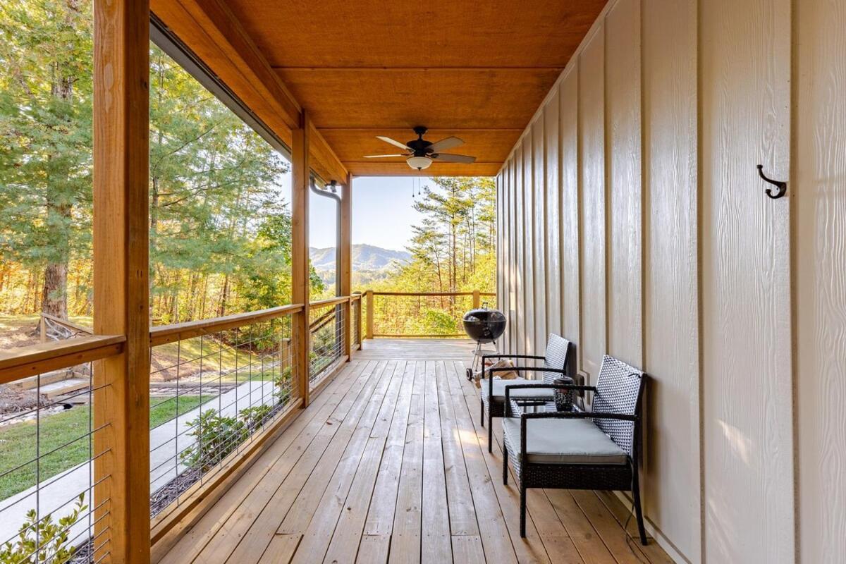 Twin Oaks Cabin Брайсон-Сити Экстерьер фото